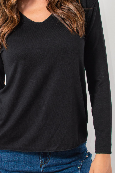 Light Knit Top with V Neck - Bordeaux | Exxes Fashion 2