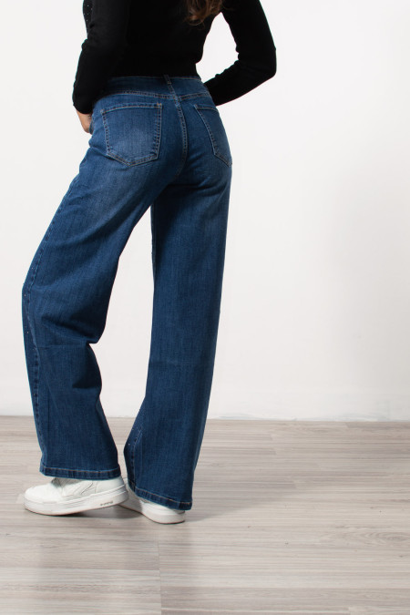 High Rise Balloon Denim with Rhinestones | Exxes Fashion 2