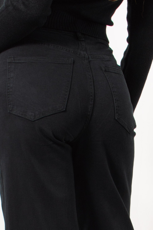 High Rise Bootcut Jeans - Black | Exxes Fashion
