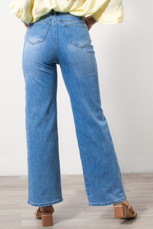 Wide Leg Jeans with Pleats